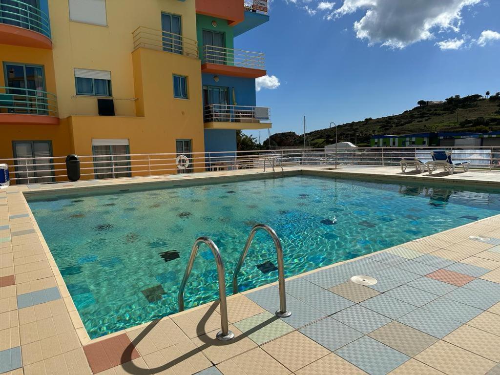 Marina De Albufeira T1 Ate 2 Pax Ou T2 Ate 6 Pax Com Piscina E Vista Marina Appartement Buitenkant foto